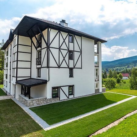 Apartamenty Amira W Kompleksie Apartamenty Piano Свєрадув-Здруй Екстер'єр фото